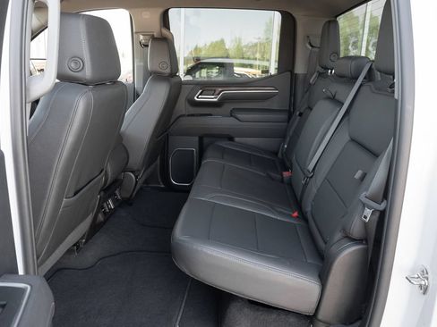 Used 2026 GMC Sierra 1500 SLT RWD image 39