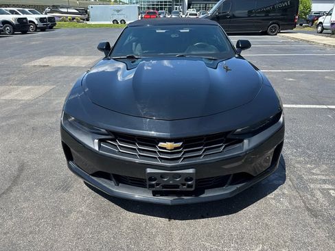 Used 2019 Chevrolet Camaro LT image 4
