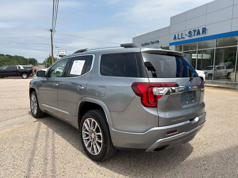 Used 2023 GMC Acadia Denali w/ Denali Ultimate Package FWD image 6