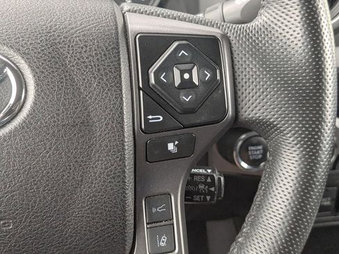 Used 2022 Toyota Tacoma TRD Sport AWD/4WD image 18