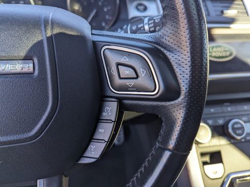 Used 2017 Land Rover Range Rover Evoque HSE Dynamic image 17