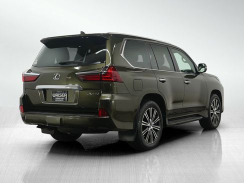 Used 2021 Lexus LX 570 4WD w/ Luxury Package image 5