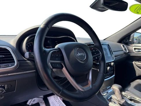 Used 2020 Jeep Grand Cherokee Limited AWD/4WD image 14