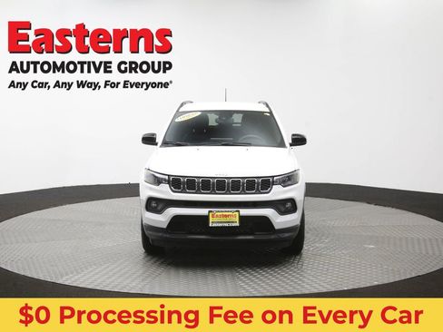 Used 2024 Jeep Compass Latitude AWD/4WD image 51