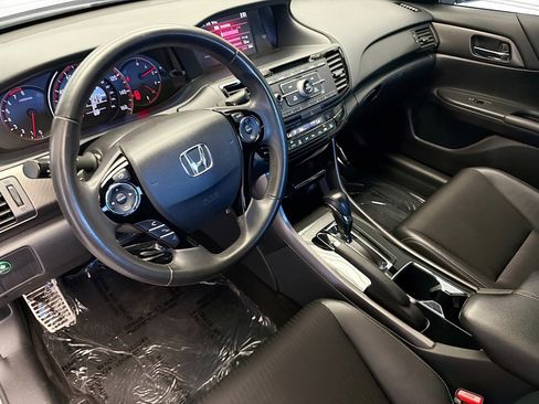 Used 2016 Honda Accord Sport image 7