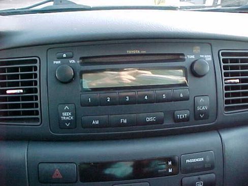 Used 2006 Toyota Corolla S FWD image 18