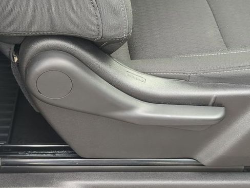 Used 2024 Chevrolet Silverado 2500 Custom w/ Custom Value Package image 39