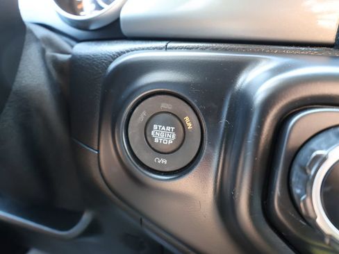 Used 2021 Jeep Gladiator Sport AWD/4WD image 19