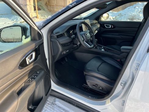 New 2026 Jeep Compass Limited image 15