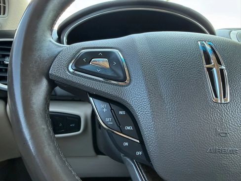 Used 2016 Lincoln MKX Select w/ Select Plus Package AWD/4WD image 33