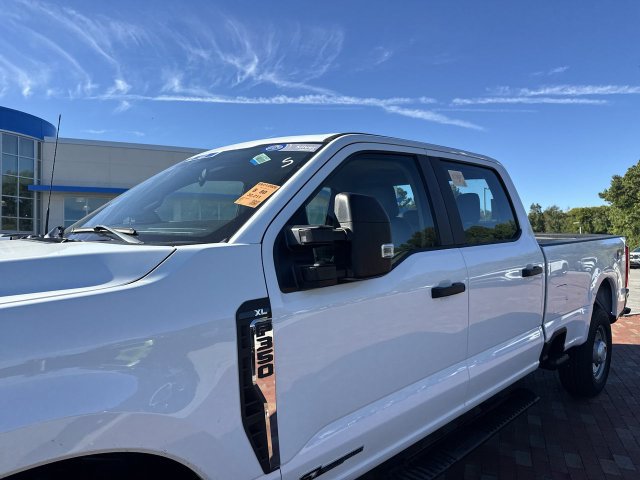 Used 2024 Ford F350 XL AWD/4WD image 3