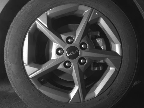 Used 2025 Kia K4 FWD image 12