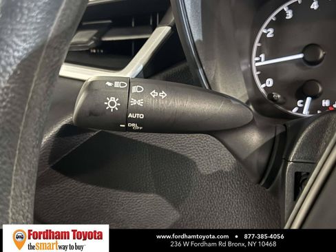 Used 2025 Toyota Corolla LE FWD image 22