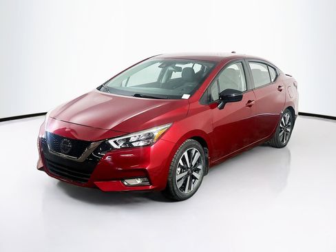 Used 2020 Nissan Versa SR w/ Convenience Package FWD image 3