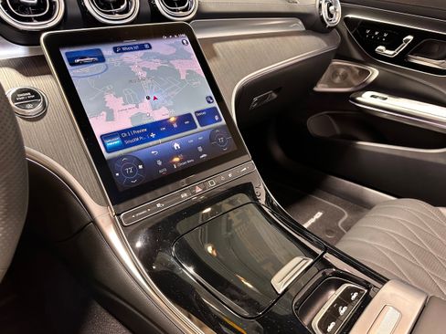 Certified 2024 Mercedes-Benz CLE 450 4MATIC Cabriolet w/ Driver Assistance Package image 21