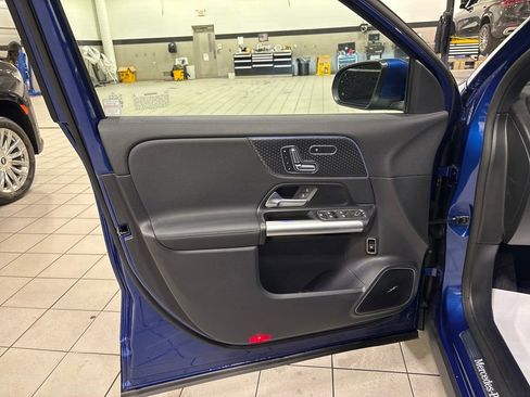 Used 2025 Mercedes-Benz GLA 250 4MATIC image 10