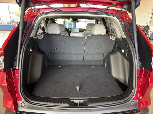 Used 2025 Honda CR-V EX-L image 13