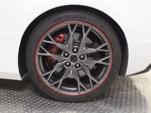 Used 2023 Chevrolet Corvette Stingray w/ Z51 Performance Package image 19