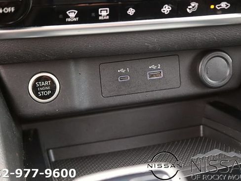 Used 2021 Nissan Rogue SV FWD image 22