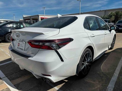 Certified 2024 Toyota Camry SE image 8