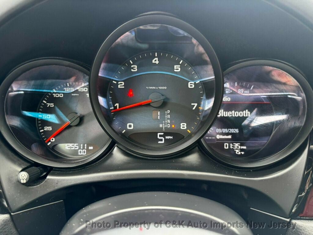 Used 2017 Porsche Macan AWD/4WD image 34