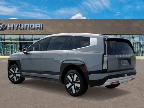 New 2026 Hyundai Ioniq 9 SEL image 5