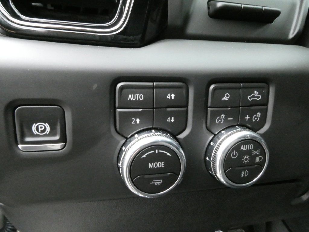 Certified 2026 GMC Sierra 2500 AT4 w/ AT4 Premium Plus Package AWD/4WD image 29