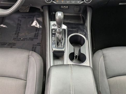 Used 2024 Nissan Altima 2.5 SV image 17