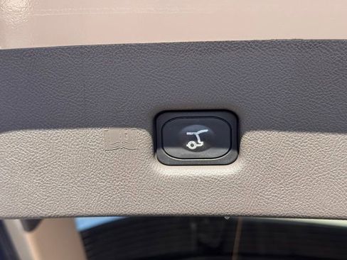 Used 2022 Lincoln Nautilus Reserve image 33