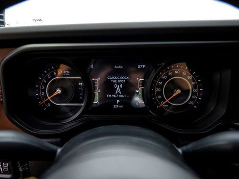 Used 2025 Jeep Gladiator Rubicon w/ Safety Group image 72