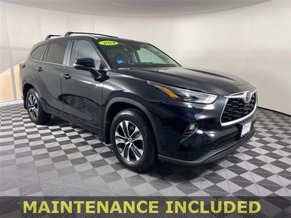 Used 2024 Toyota Highlander XLE