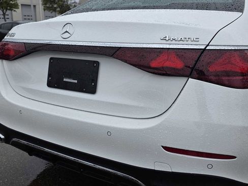 Used 2025 Mercedes-Benz E 450 4MATIC Sedan image 5