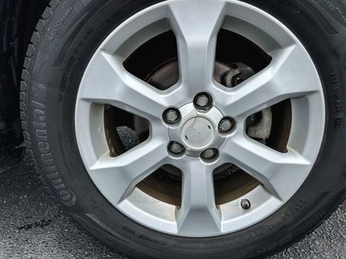 Used 2011 Toyota RAV4 Limited w/ Limited Extra Value Pkg AWD/4WD image 11