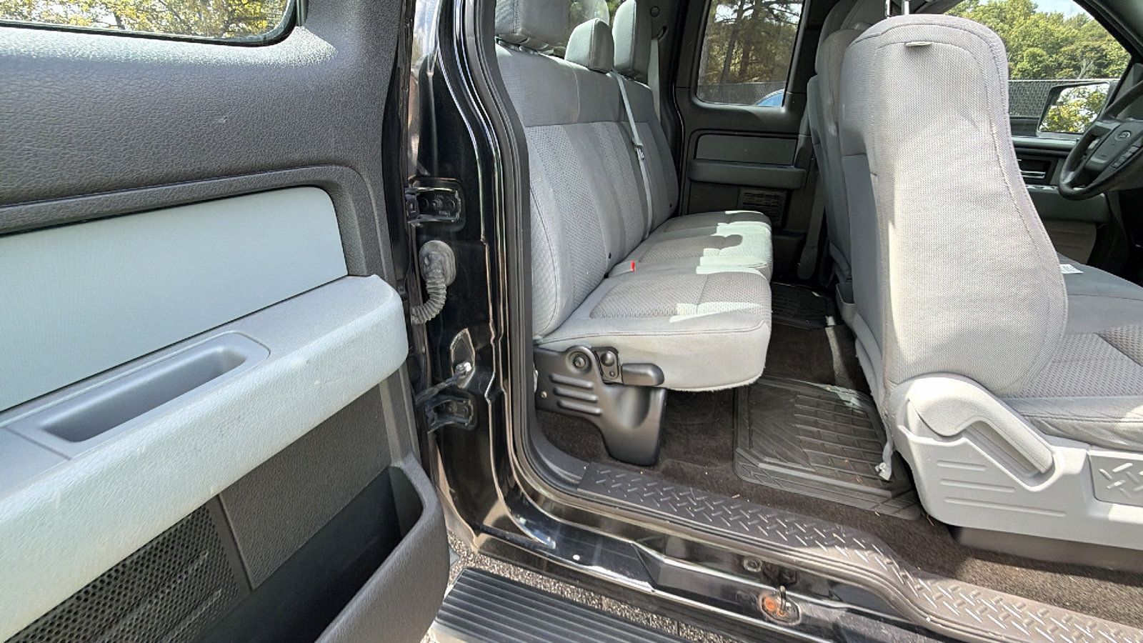 Used 2014 Ford F150 STX w/ Equipment Group 201A Mid AWD/4WD image 21