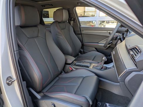 New 2025 Audi Q3 2.0T Premium Plus image 10