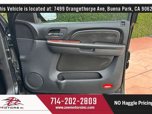 Used 2007 Cadillac Escalade AWD w/ Information Package image 48