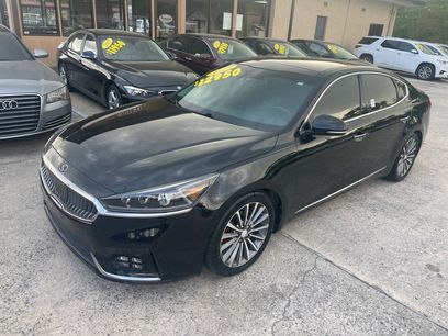 Used 2017 Kia Cadenza Technology