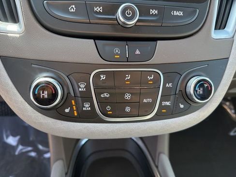 Used 2024 Chevrolet Malibu LT image 26