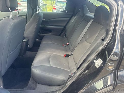 Used 2011 Dodge Avenger Mainstreet FWD image 11