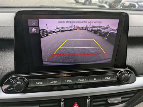 Used 2022 Kia Forte LXS w/ LXS Technology Package image 22