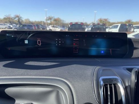 Used 2025 Ford Expedition Platinum w/ Stealth Performance Package image 11