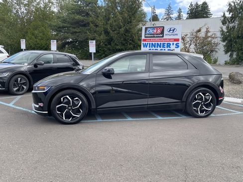 Certified 2024 Hyundai Ioniq 5 SEL RWD image 2