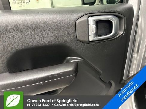 Used 2020 Jeep Gladiator Sport w/ Quick Order Package 24S image 18