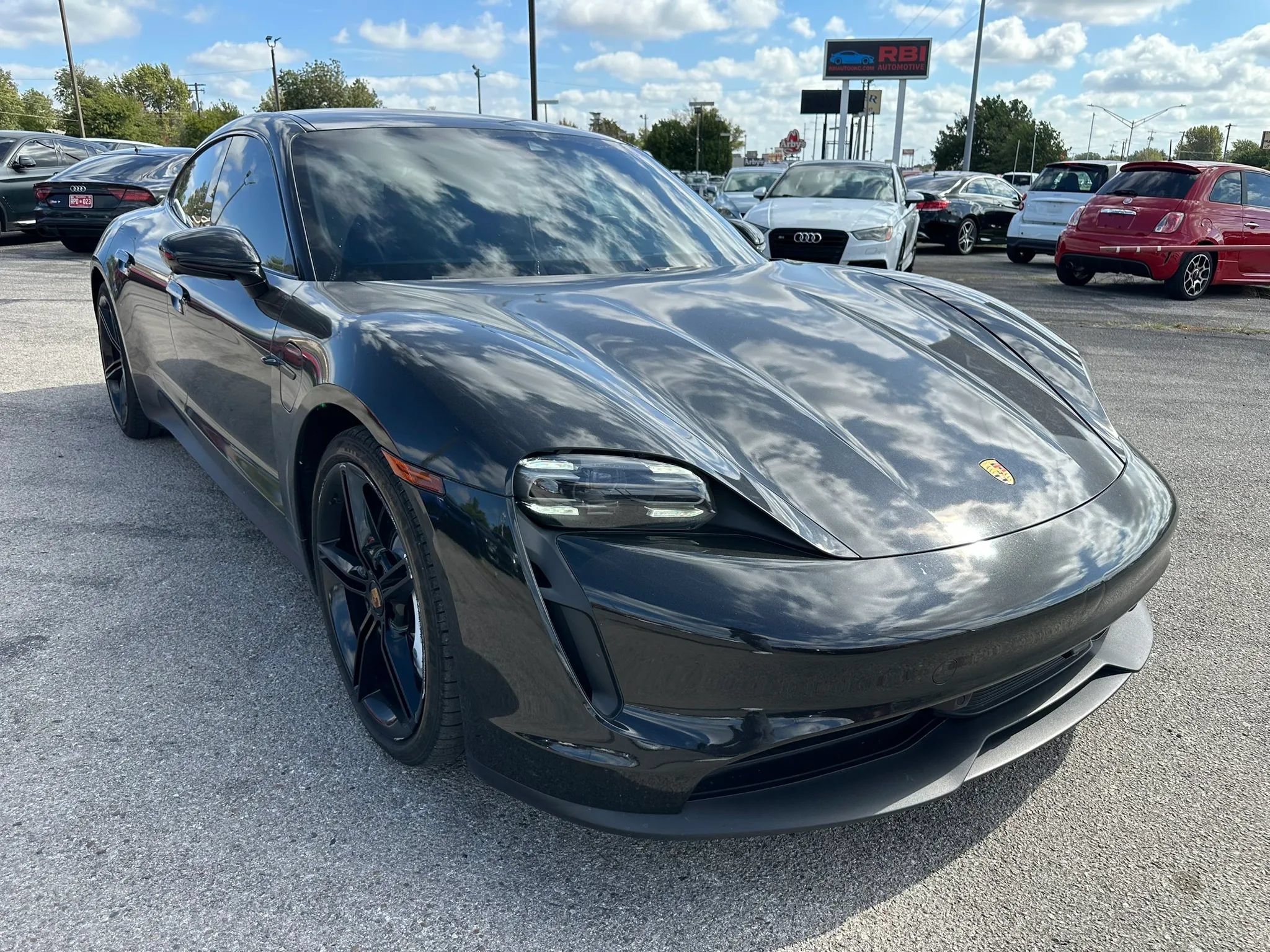 Used 2022 Porsche Taycan 4S AWD/4WD image 30