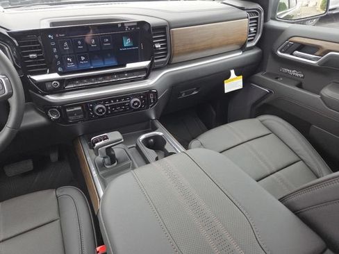 New 2026 Chevrolet Silverado 1500 High Country AWD/4WD image 35