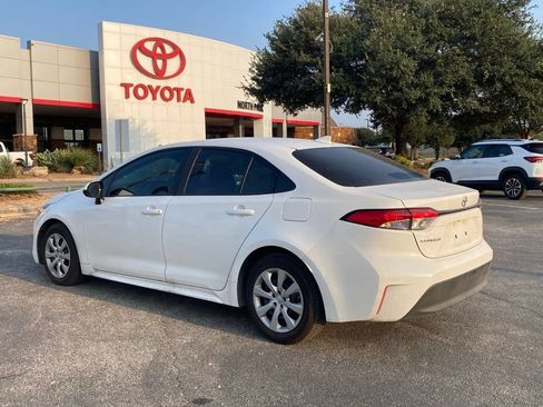 Certified 2026 Toyota Corolla LE FWD image 4