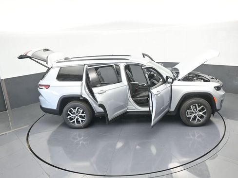 Used 2025 Jeep Grand Cherokee L Limited image 68
