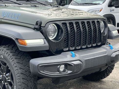 Used 2023 Jeep Wrangler Unlimited w/ Cold Weather Group image 8