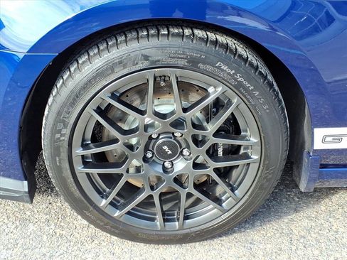 Used 2013 Ford Mustang Shelby GT500 image 9