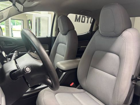 Used 2019 Chevrolet Colorado W/T w/ WT Convenience Package RWD image 15